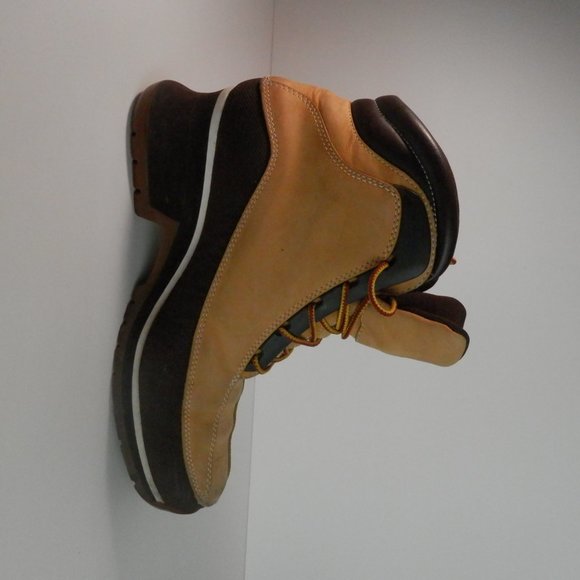 Timberland Leather Two Tone Booties - Picture 11 of 12